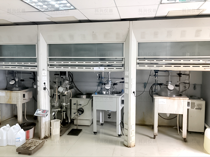 上?？婆d儀器與某公司合作